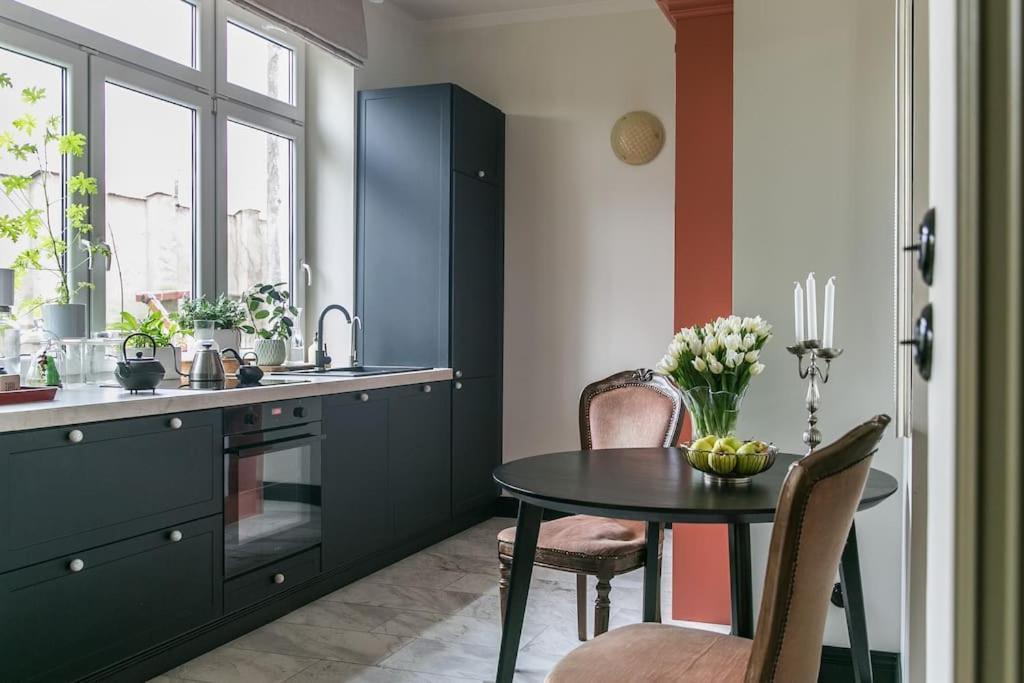Dark Blue Apartment Varsovia Exterior foto